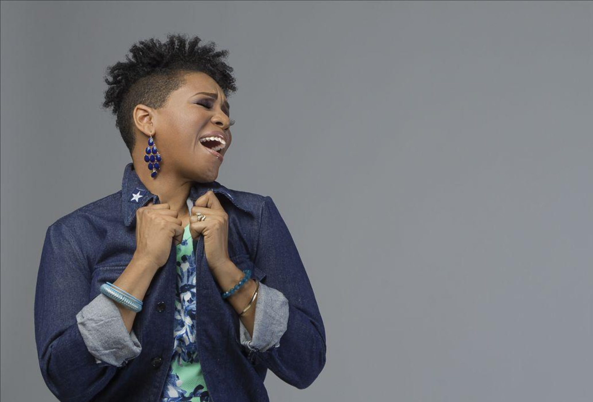 Angela Johnson E Opolopo